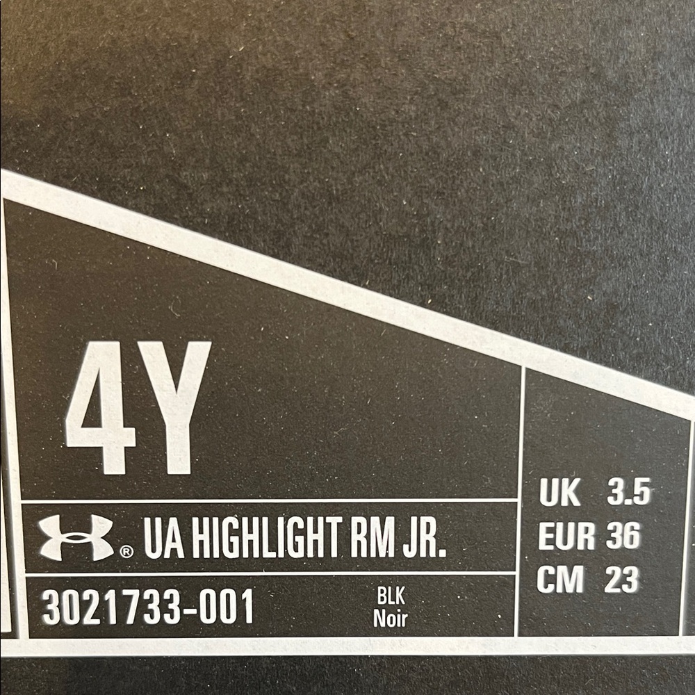 Under Armour Kids 4Y Football Cleats in Black and Yellow Gradient - Picture 2 of 5
